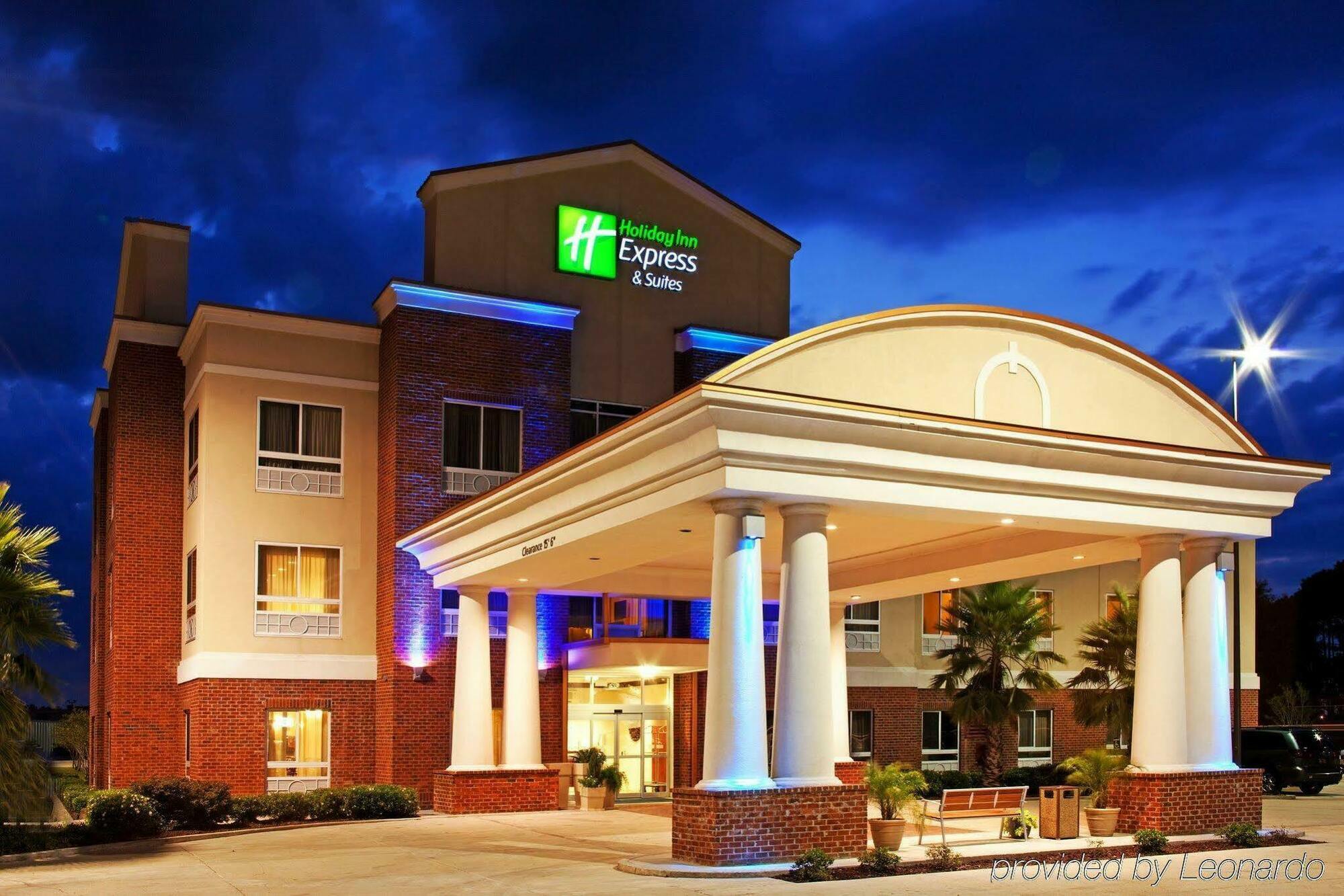 Hotel Express & Scott-lafayette West By Ihg 2*